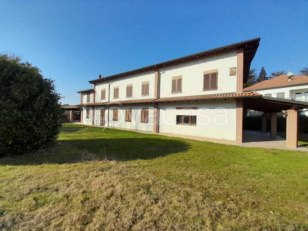 Villa Bifamiliare in vendita a Castelletto di Branduzzo via Umberto Maddalena, 12