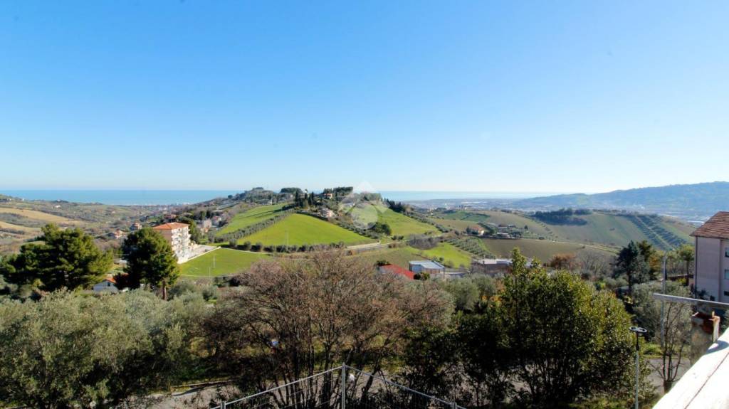 Villa Bifamiliare in vendita a Monteprandone via poggio bel vedere
