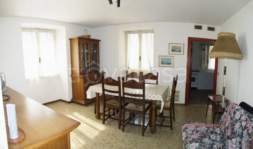 Appartamento in vendita a Isola di Fondra via Trabuchello