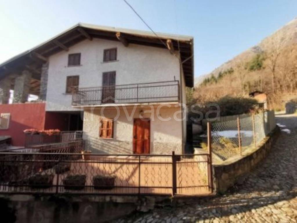 Villa in vendita a Cercino via Bigiolli, 11