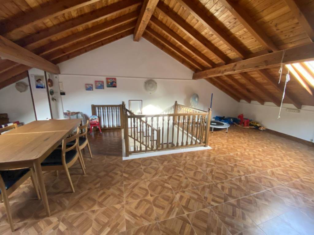 Appartamento in vendita a Montoggio via roma, 55