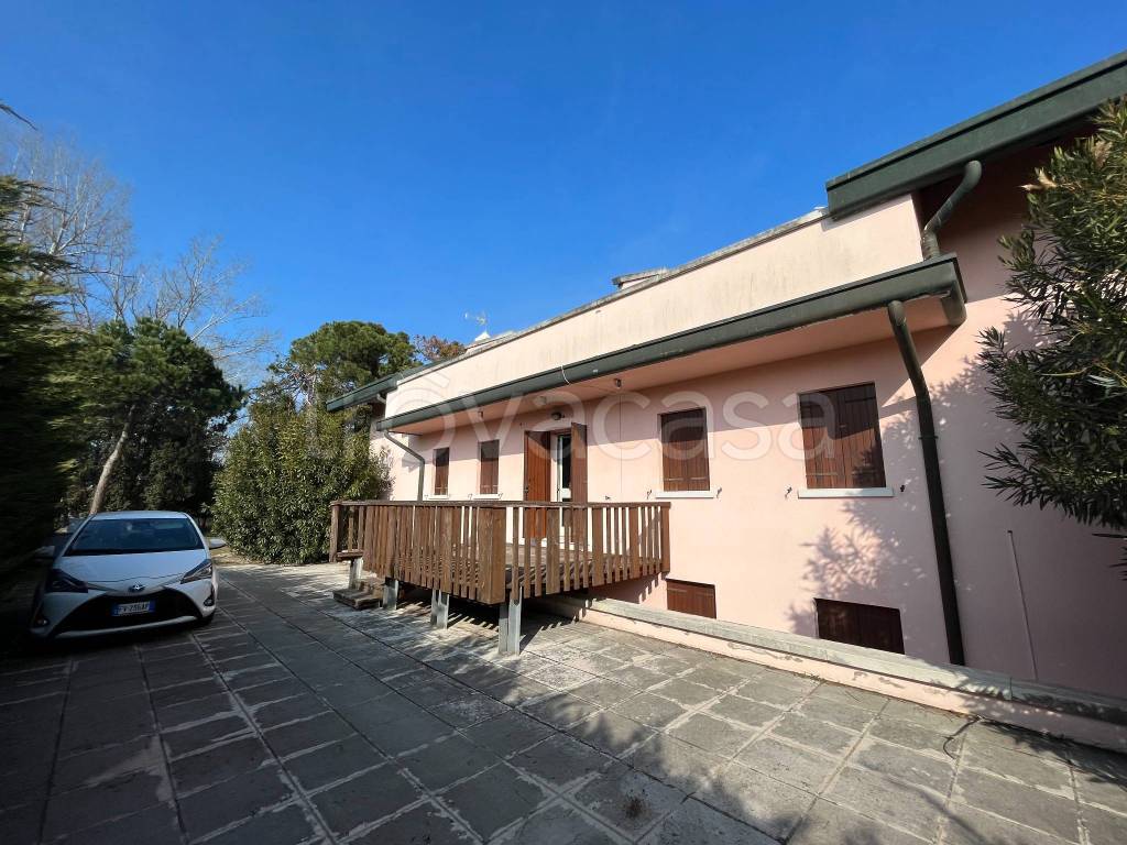 Villa a Schiera in vendita a Rosolina via Po di Levante