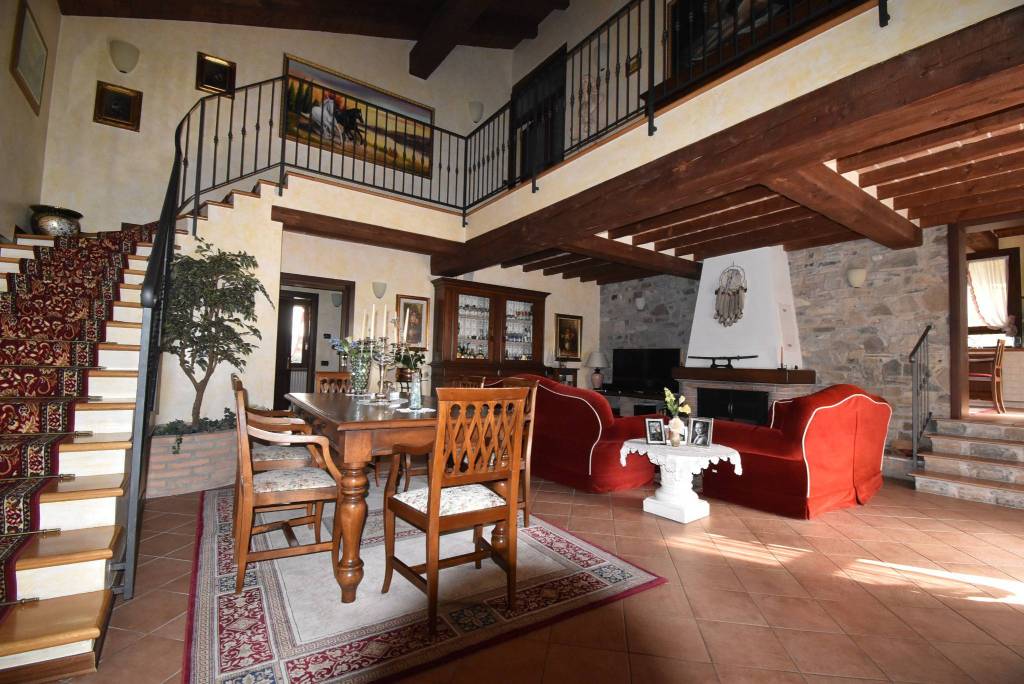 Villa in vendita a Reggiolo strada Provinciale novellara-villarotta-codisotto