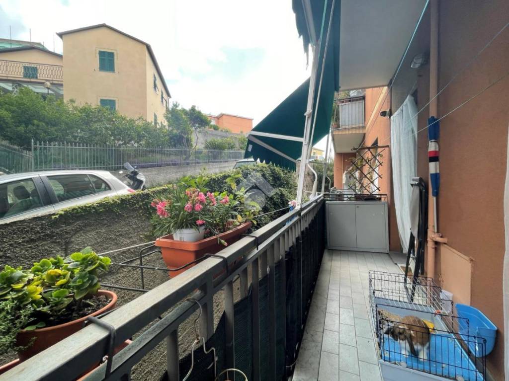 Appartamento in vendita a Genova via Federico Donaver, 26