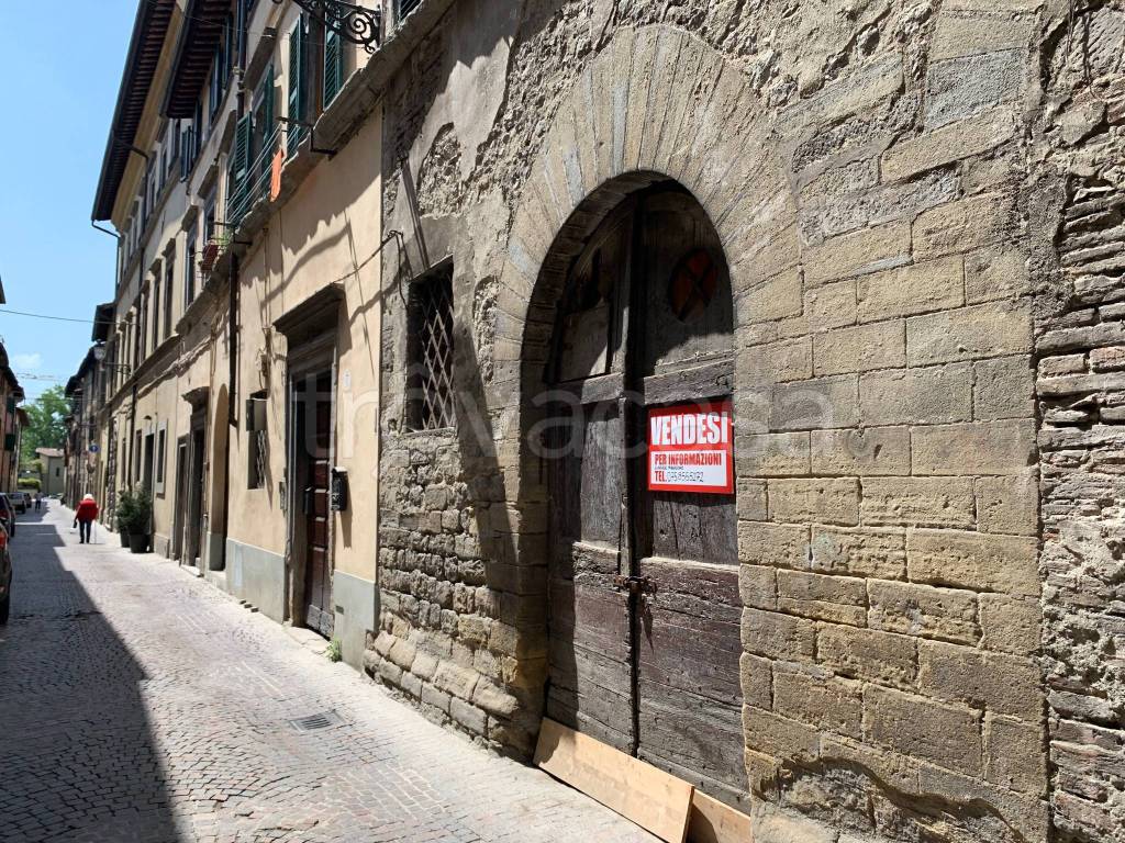 Garage in vendita a Città di Castello via dei Casceri, 7