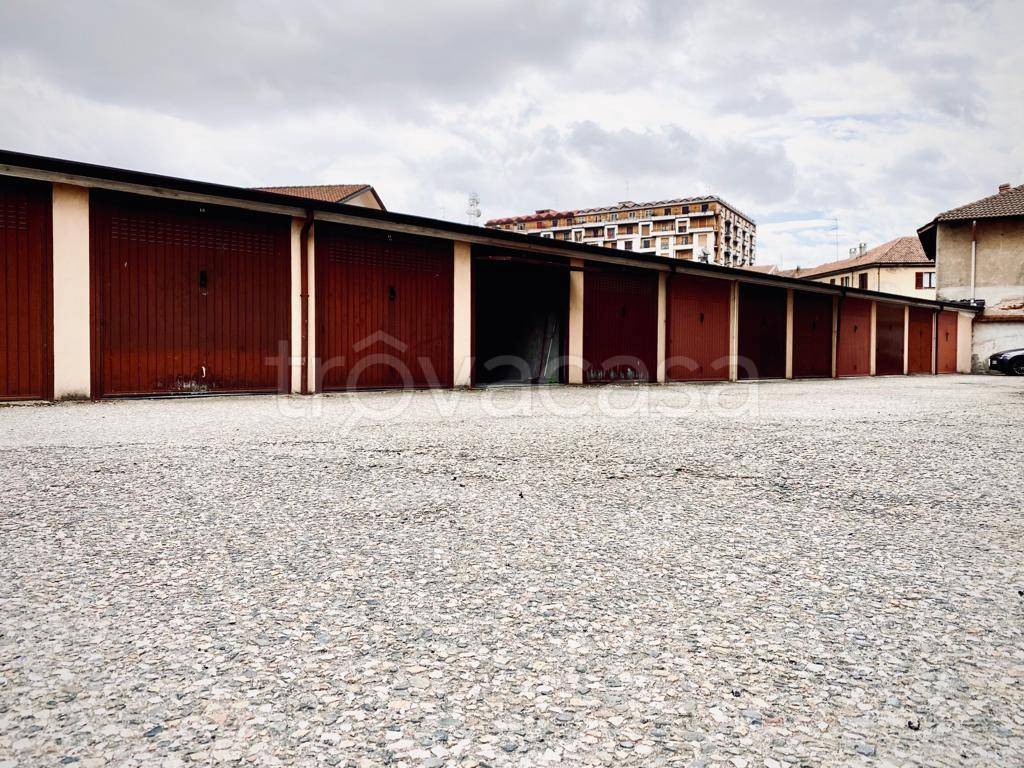 Garage in vendita a Mortara corso Principe Amedeo