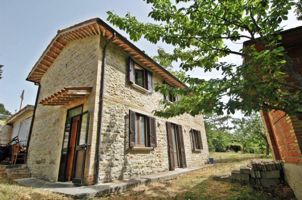 Casa Indipendente in vendita a Gualdo Tadino frazione Morano Osteria