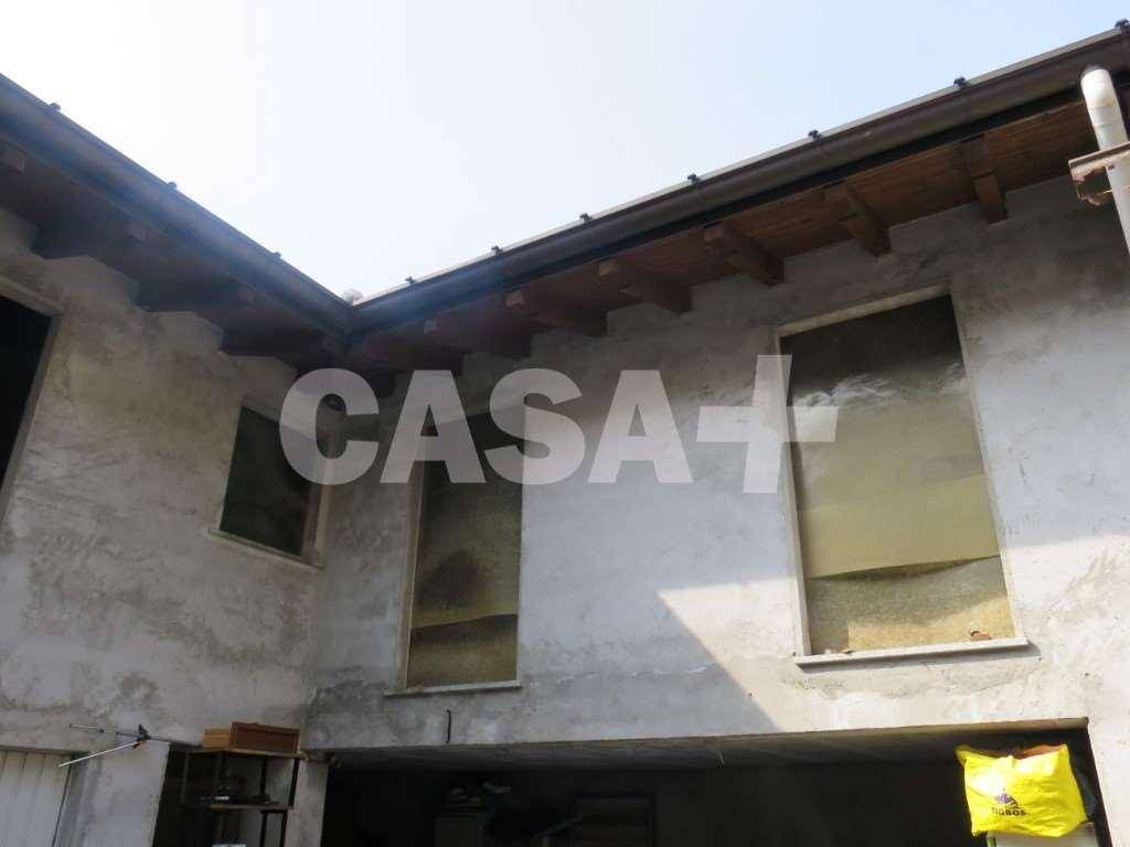 Casa Indipendente in vendita a Solbiate Arno via s. Pellico, 17