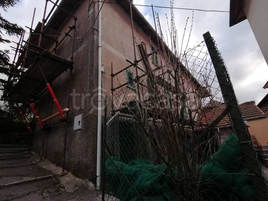 Casa Indipendente in vendita a Sant'Olcese via Ca' Bianchi, 14
