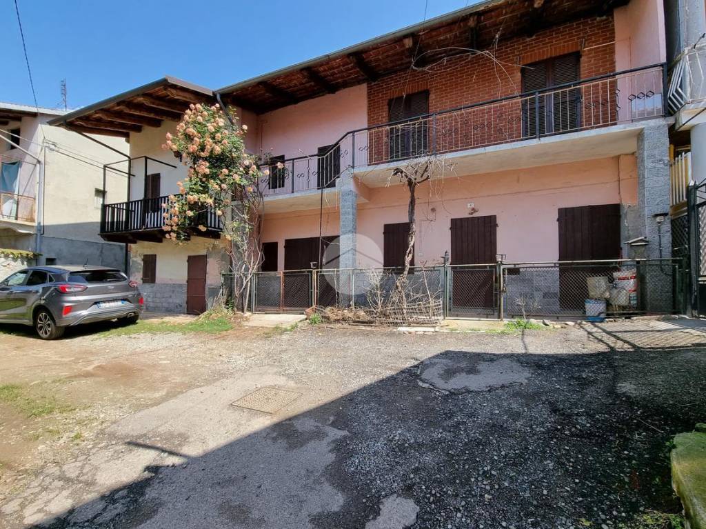 Casa Indipendente in vendita a Barone Canavese vicolo Guglielmo Marconi, 6
