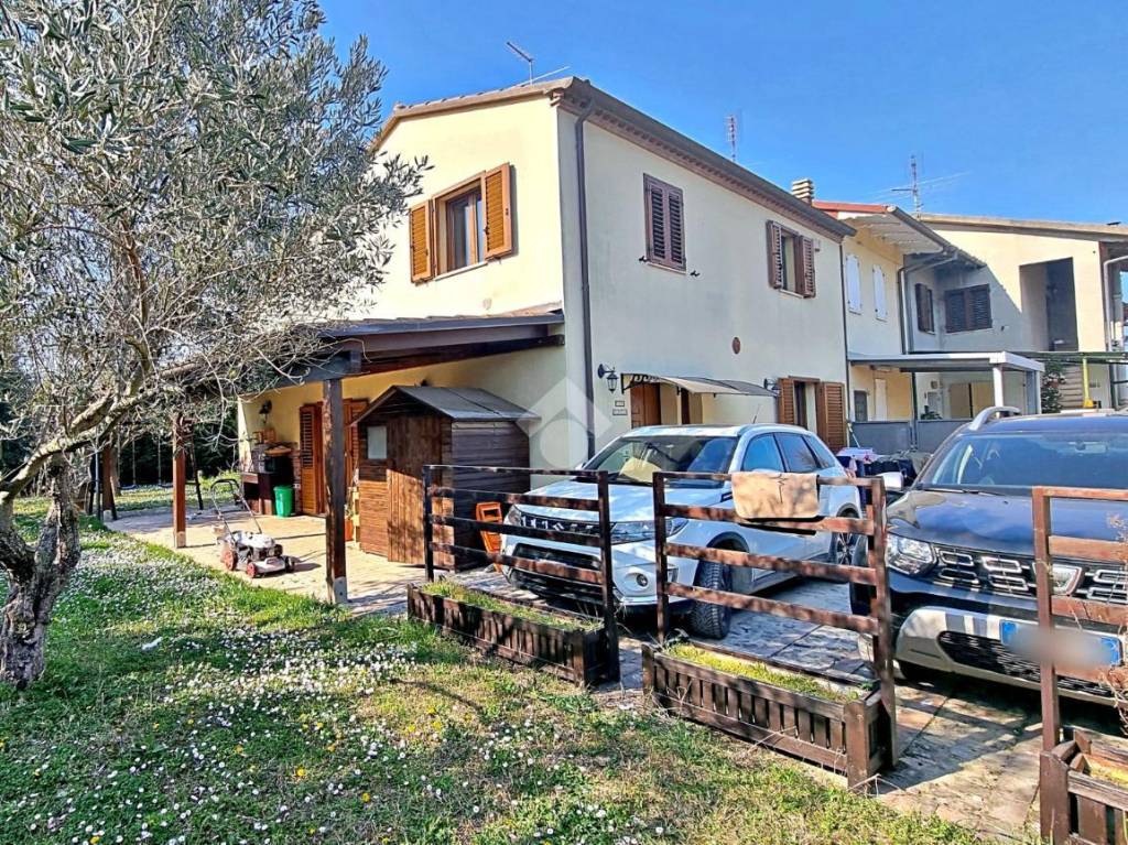 Villa in vendita a San Giovanni in Marignano via roma, 90