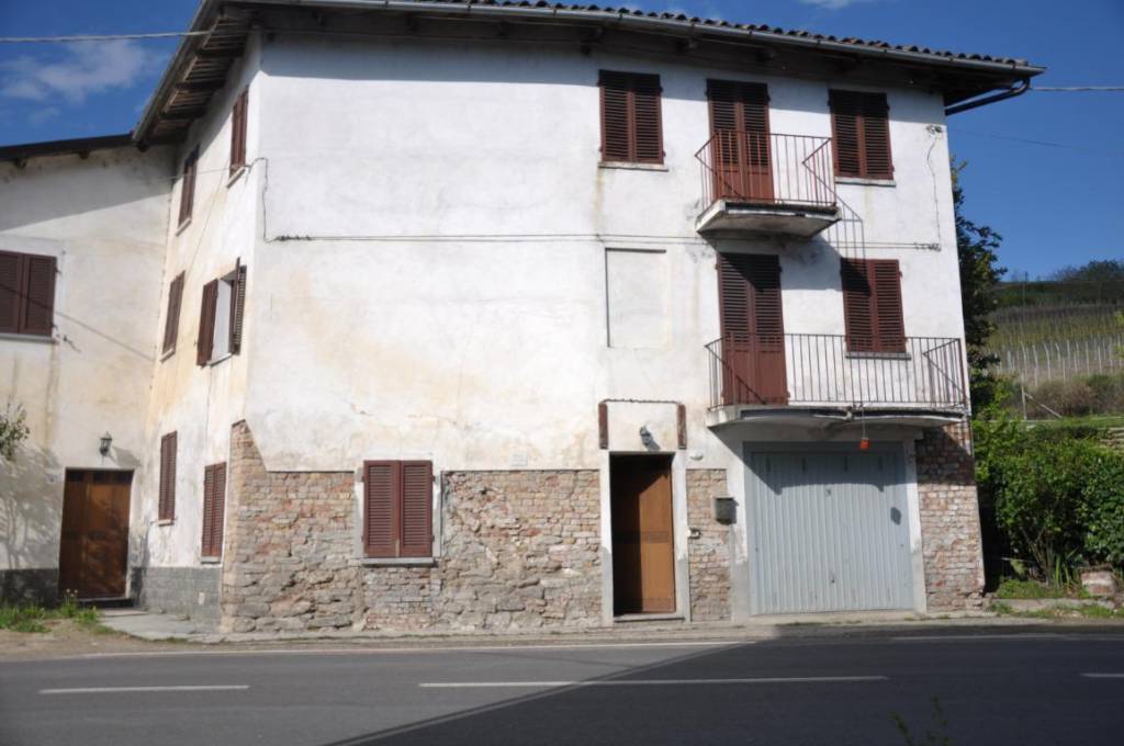 Casa Indipendente in vendita a Costigliole d'Asti via Canelli, 14
