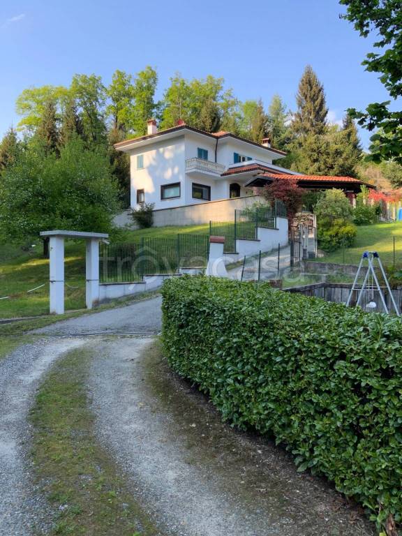 Villa in in vendita da privato a Valdilana frazione Ponzone, 29