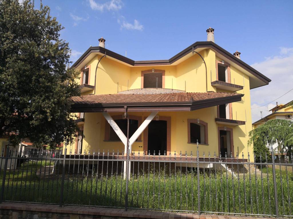 Villa in vendita ad Albanella