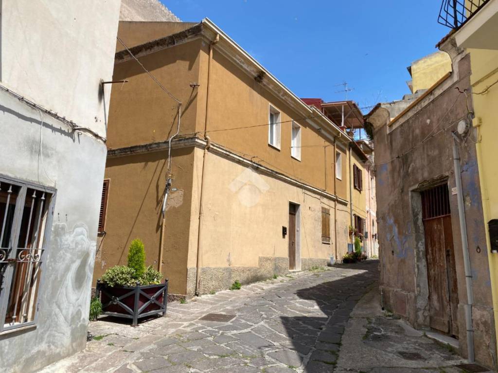 Casa Indipendente in vendita a Ossi via Dante, 16