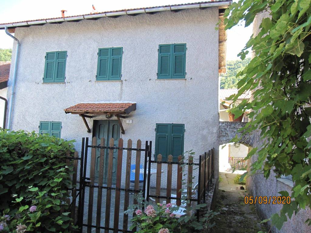 Casa Indipendente in in vendita da privato a Valbrevenna località Pareto, 5A