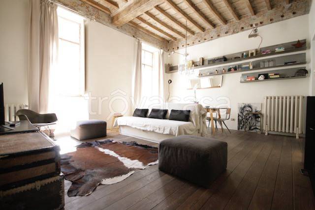 Appartamento in vendita a Torino via Barbaroux 28E