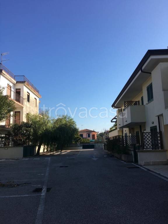Appartamento in in vendita da privato a Capaccio Paestum via delle Zinnie, 20