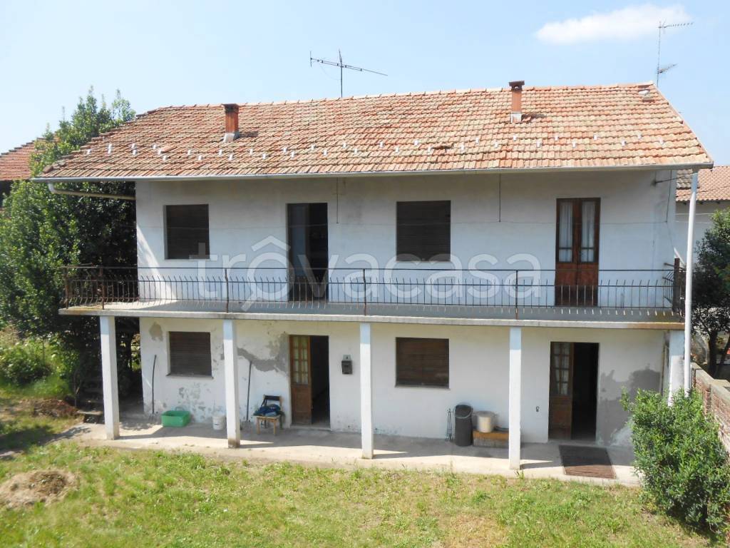 Casa Indipendente in vendita a Fontaneto d'Agogna