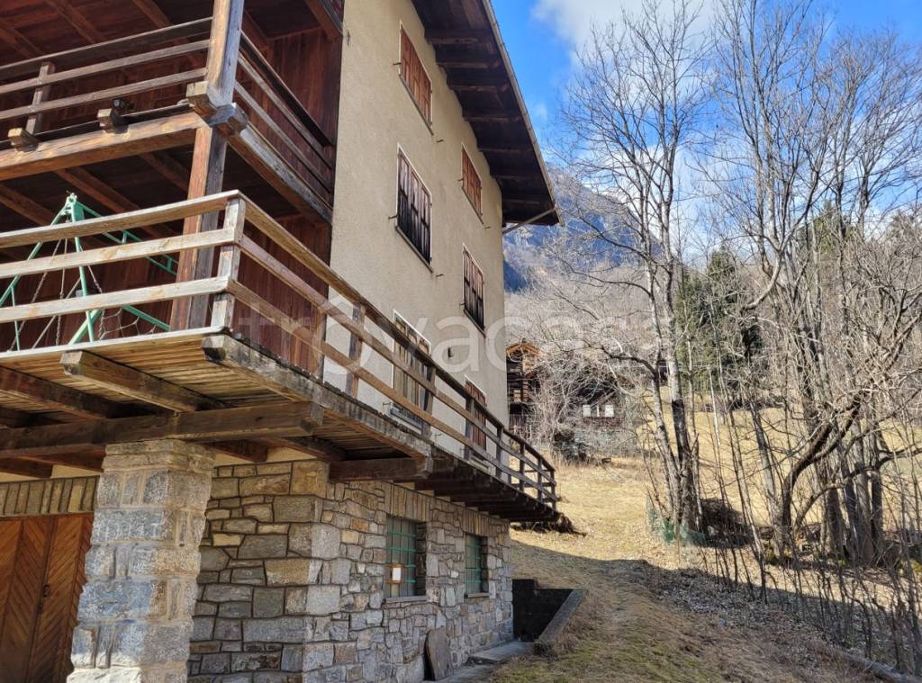 Casa Indipendente in vendita ad Alagna Valsesia via dei Walser