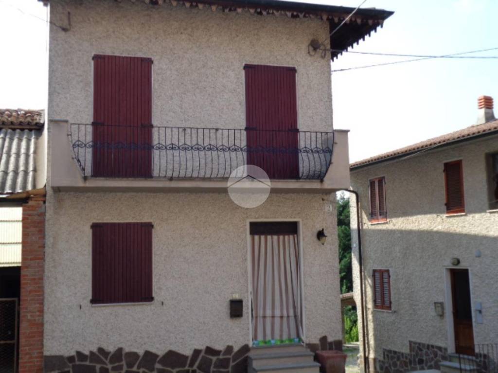 Casa Indipendente in vendita a San Damiano al Colle piazza Dallape', 2