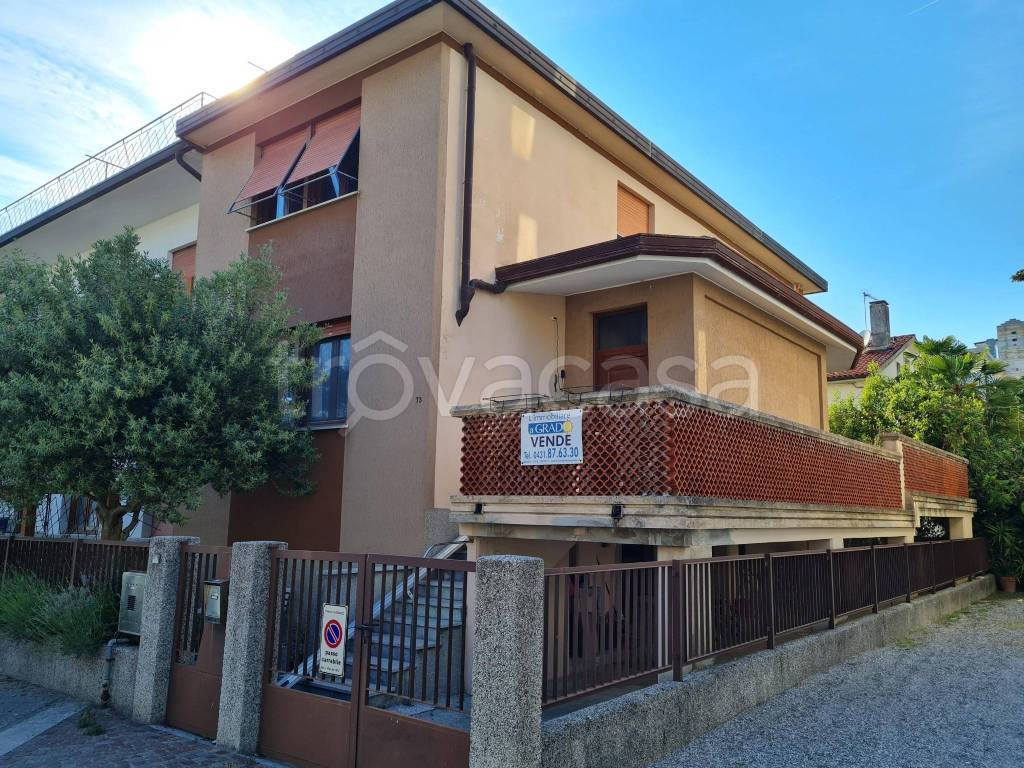Villa in vendita a Grado viale Argine dei Moreri, 73