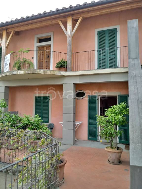 Appartamento in affitto a Follonica via Guglielmo Marconi, 29