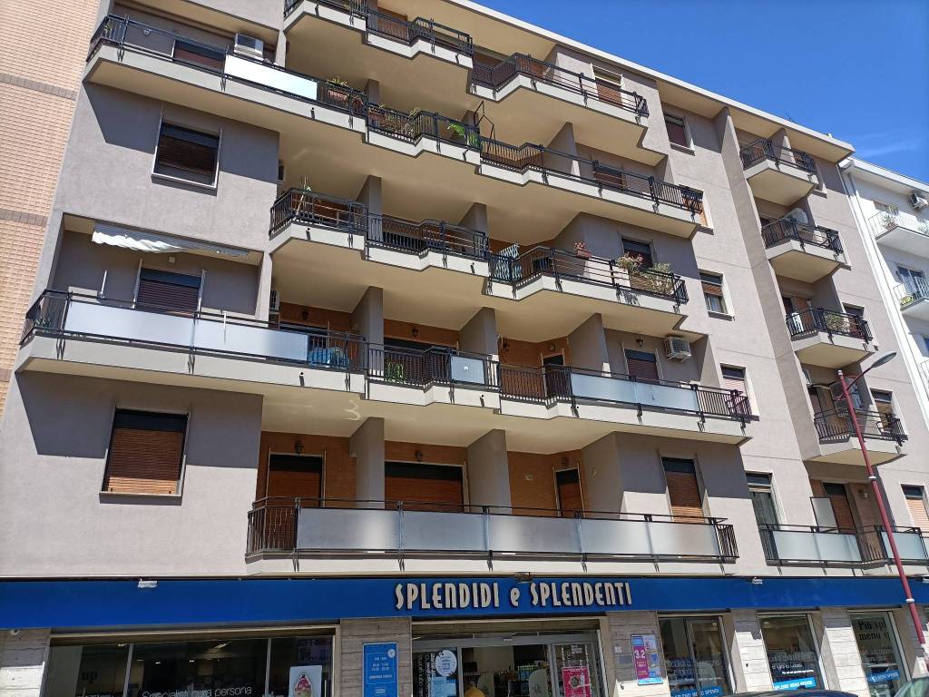 Appartamento in vendita a Reggio di Calabria vico Leone, 27