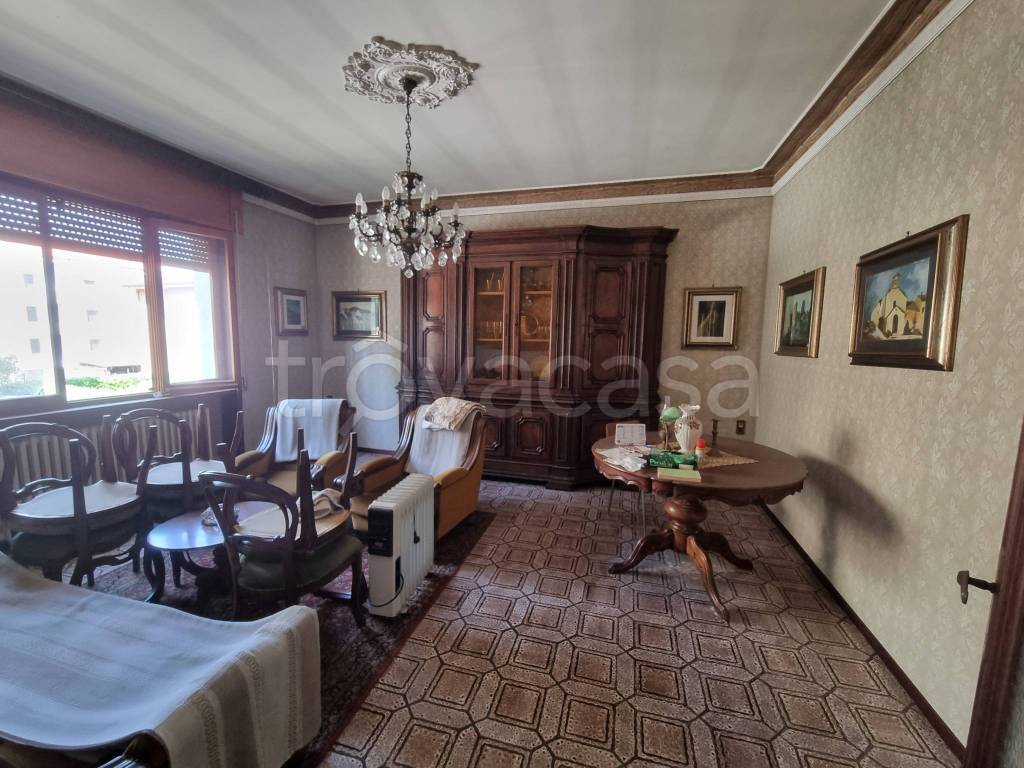 Villa in vendita a Carpaneto Piacentino viale Vittoria, 1A