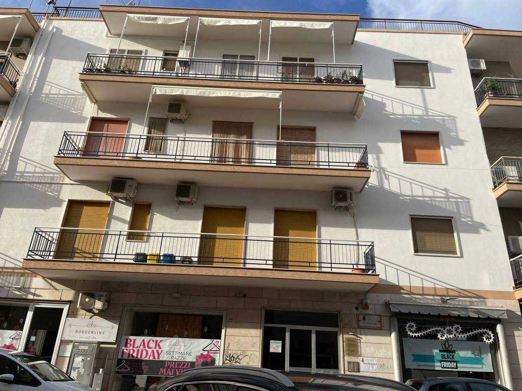 Appartamento in in vendita da privato a Grottaglie via Vittorio Alfieri, 35