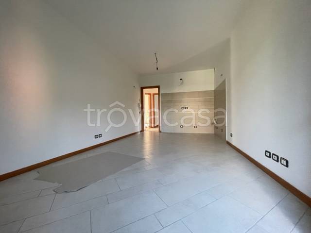 Appartamento in vendita ad Azzano San Paolo via Pasubio