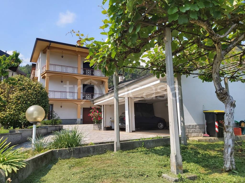 Villa in vendita a Verbania via per Cossogno, 76