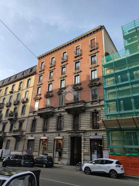 Negozio in affitto a Milano via Giovanni Boccaccio, 14