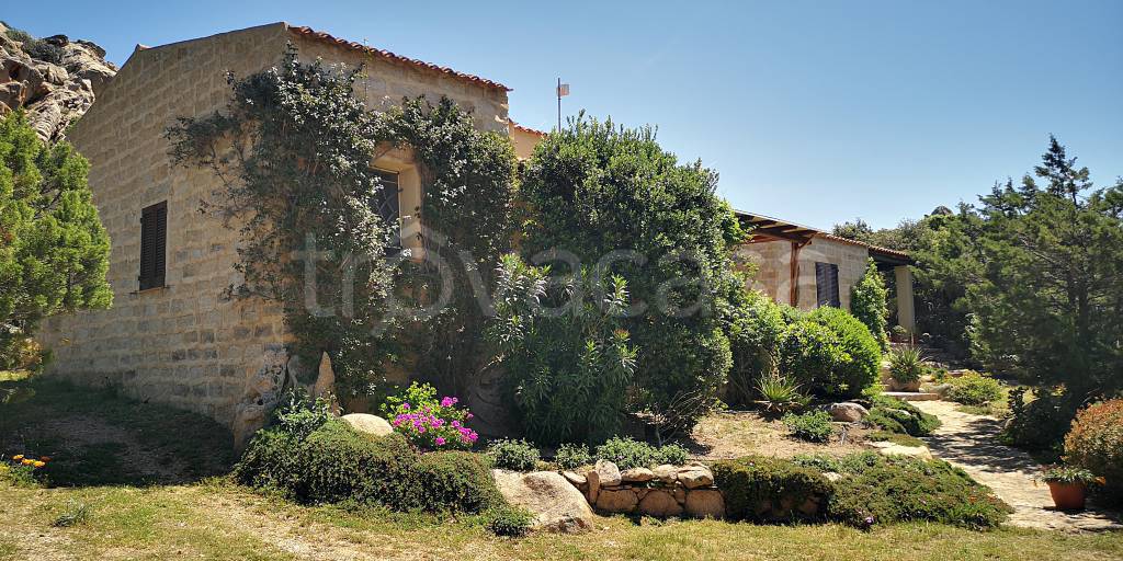 Villa in vendita a Olbia via Zara, 10