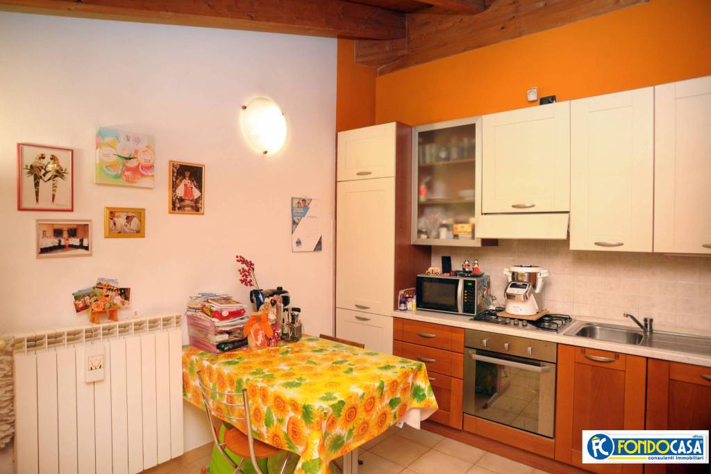Appartamento in vendita a Cologno Monzese via Mario Greppi, 6