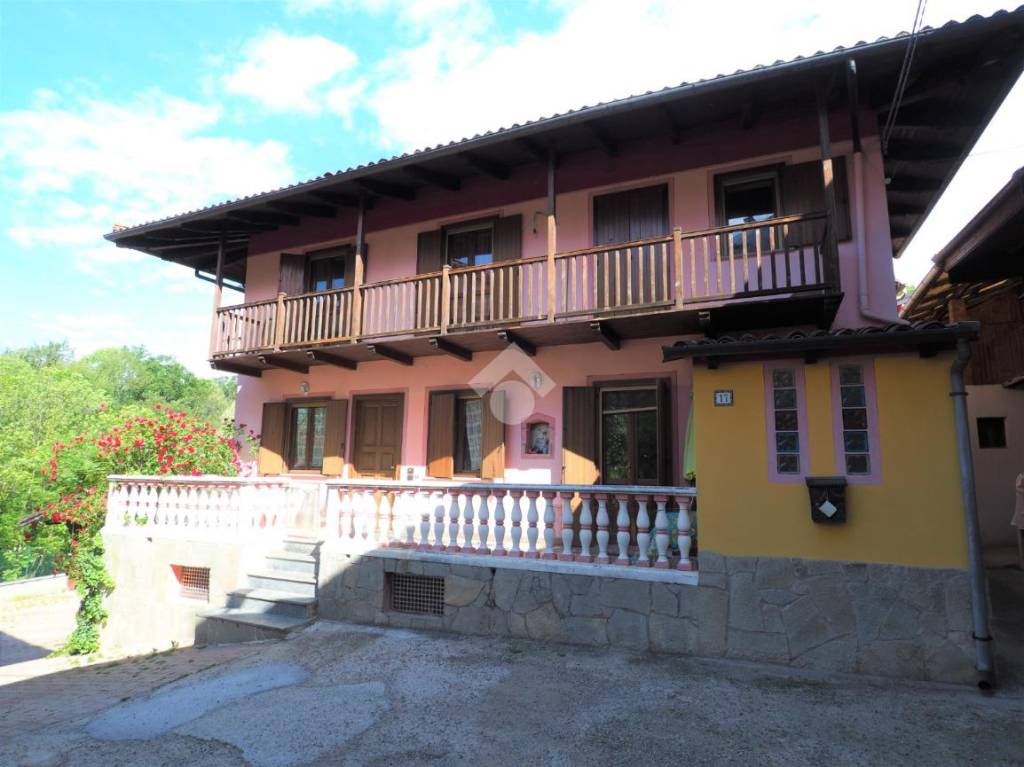 Casa Indipendente in vendita a Cossato via monte santo, 17