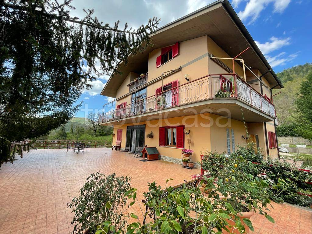 Villa Bifamiliare in vendita a Belmonte in Sabina strada ariana-san Nicola, 5