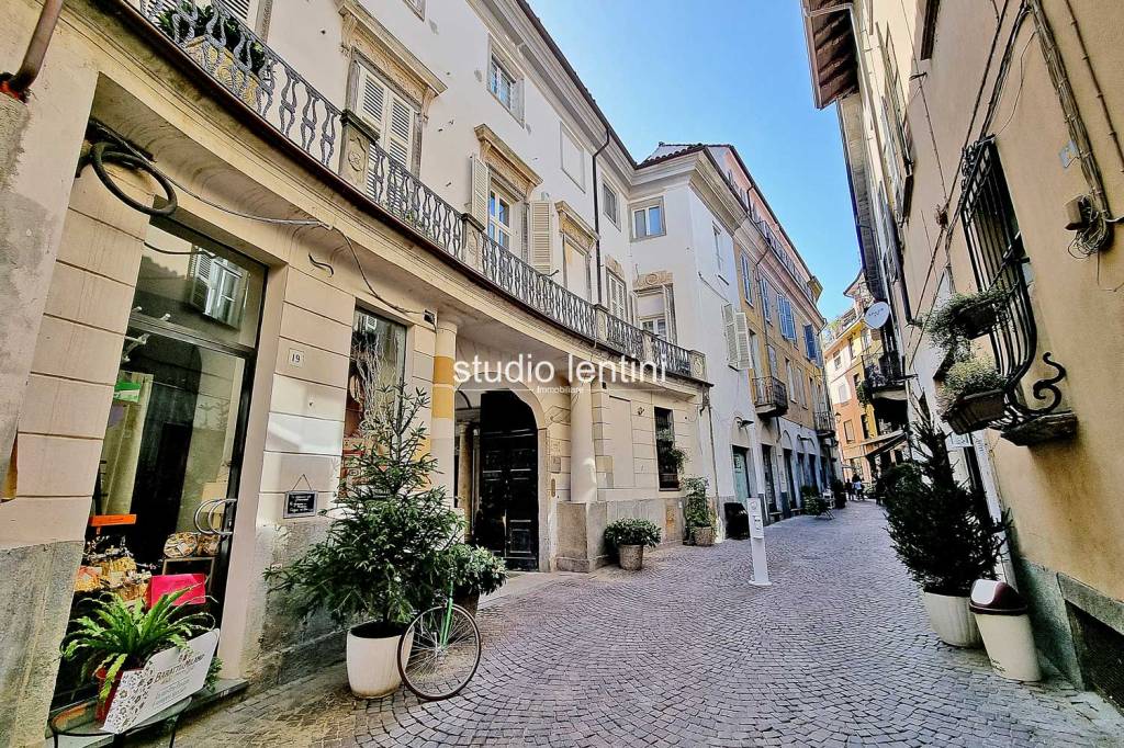 Appartamento in vendita a Casale Monferrato via Carlo Giuseppe Bruna