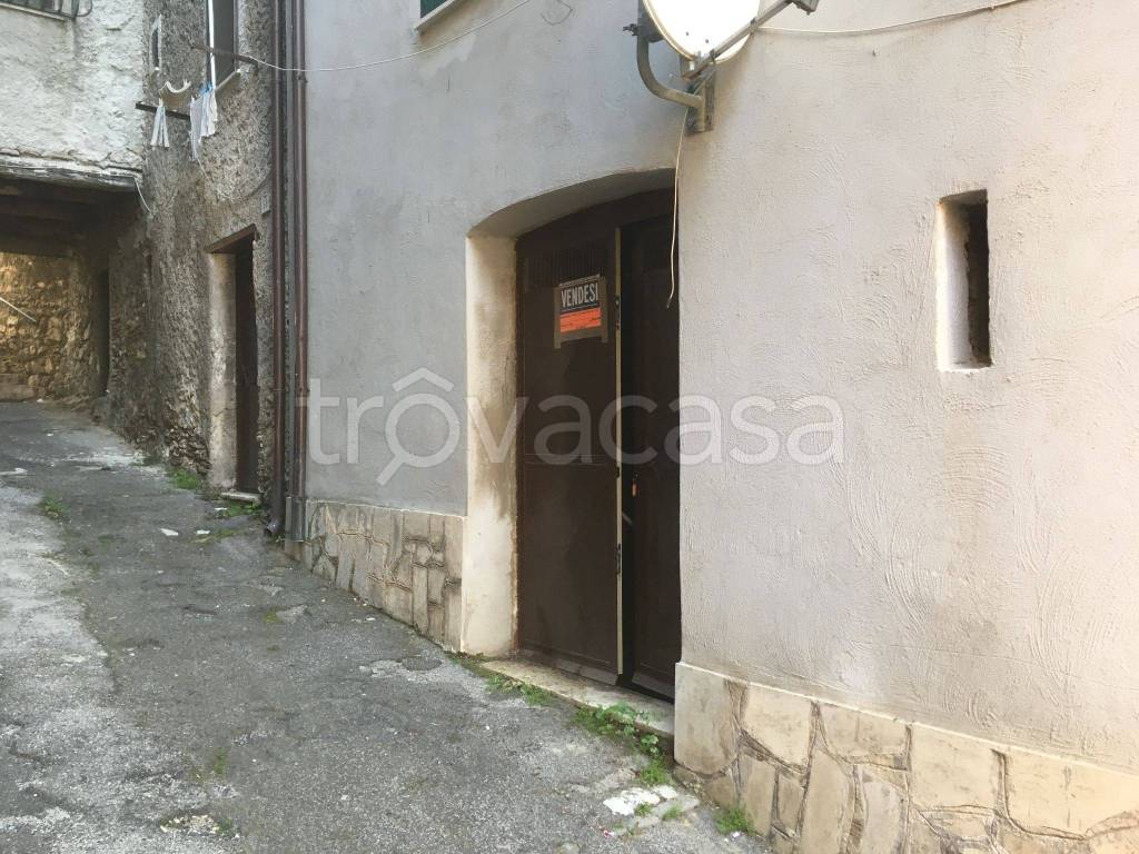 Magazzino in in vendita da privato a Olevano Romano vicolo Nuovo, 28