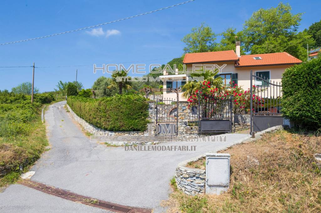 Villa in vendita a Sant'Olcese salita Assalino, 14