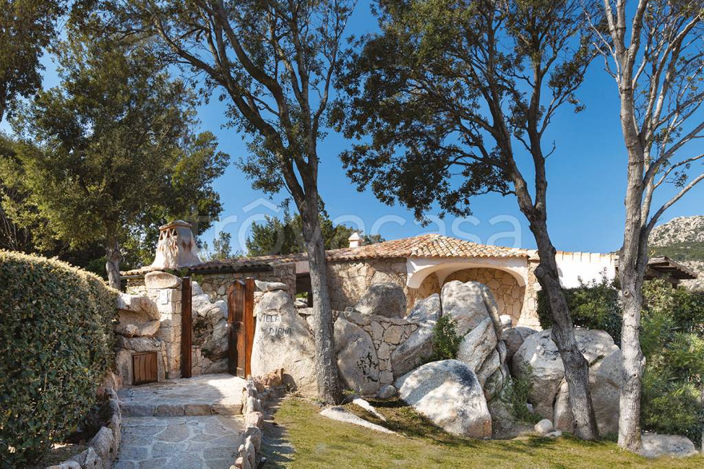 Villa in vendita ad Arzachena via dei Ginepri