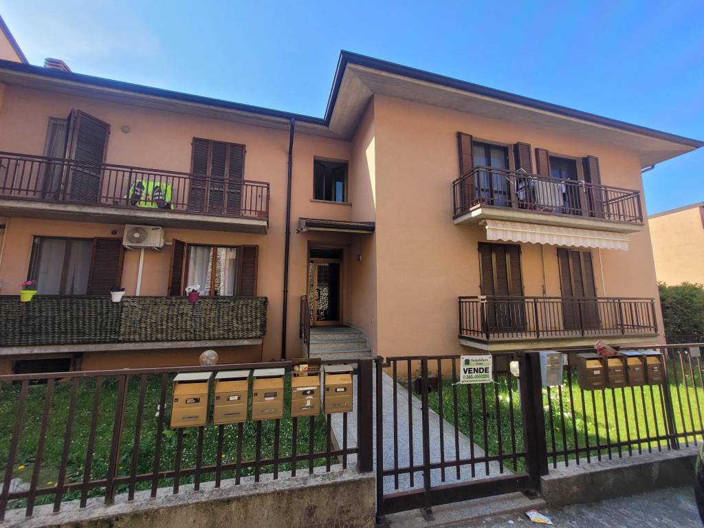 Appartamento in vendita a Calusco d'Adda via Bartolomeo Colleoni, 71