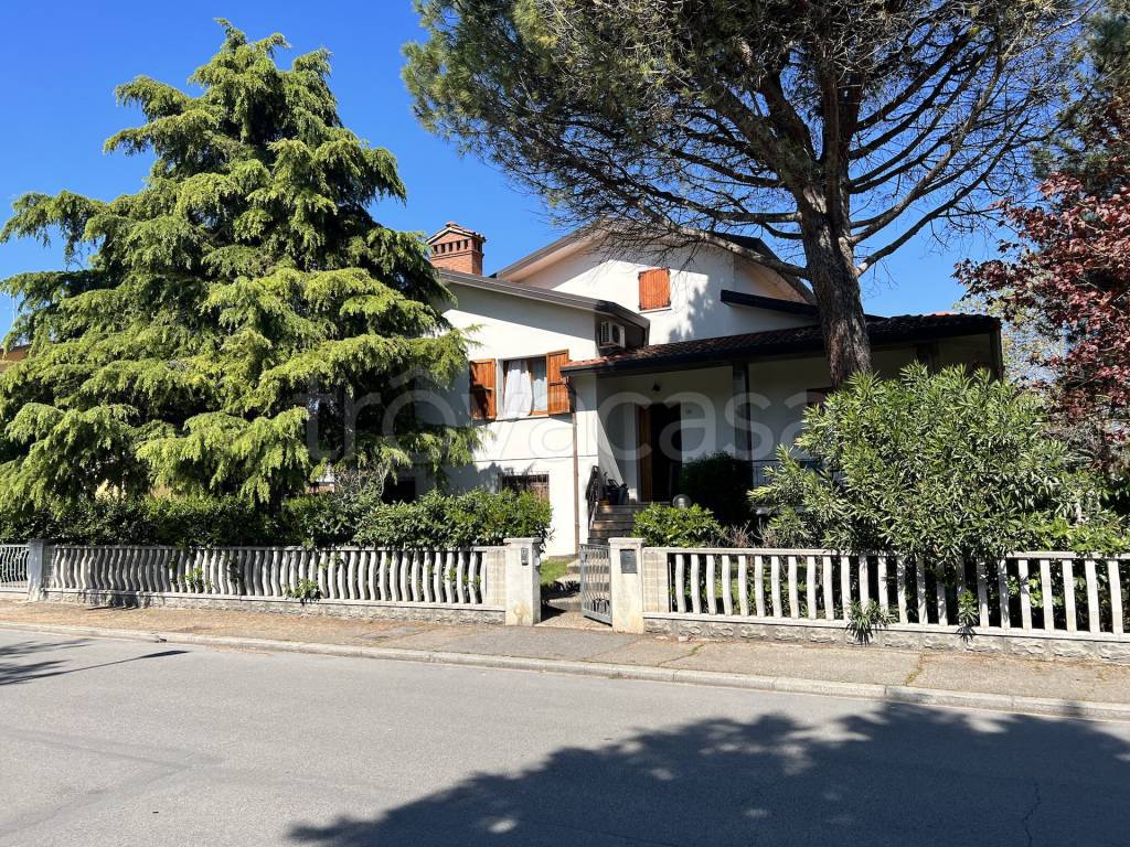 Villa in vendita ad Alfonsine via Agide Samaritani, 28