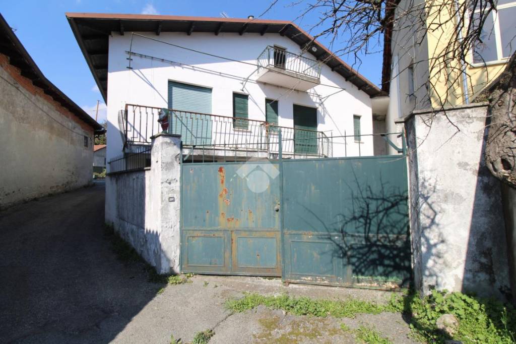 Casa Indipendente in vendita a Roppolo via lavatoio, 16