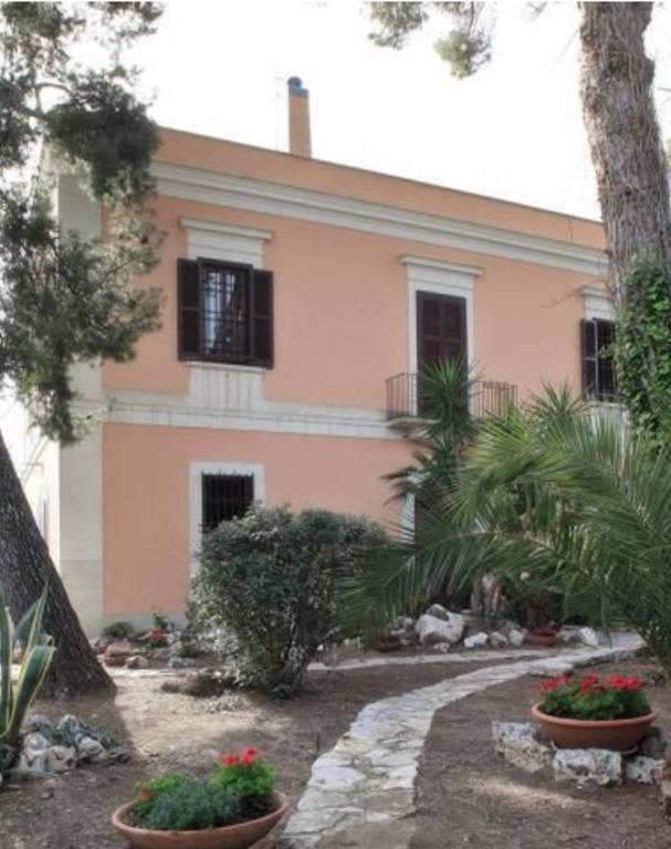 Villa in vendita a Trani contrada Torricella