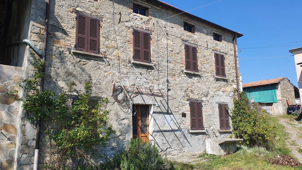 Casale in vendita a Farini località poggio-groppallo
