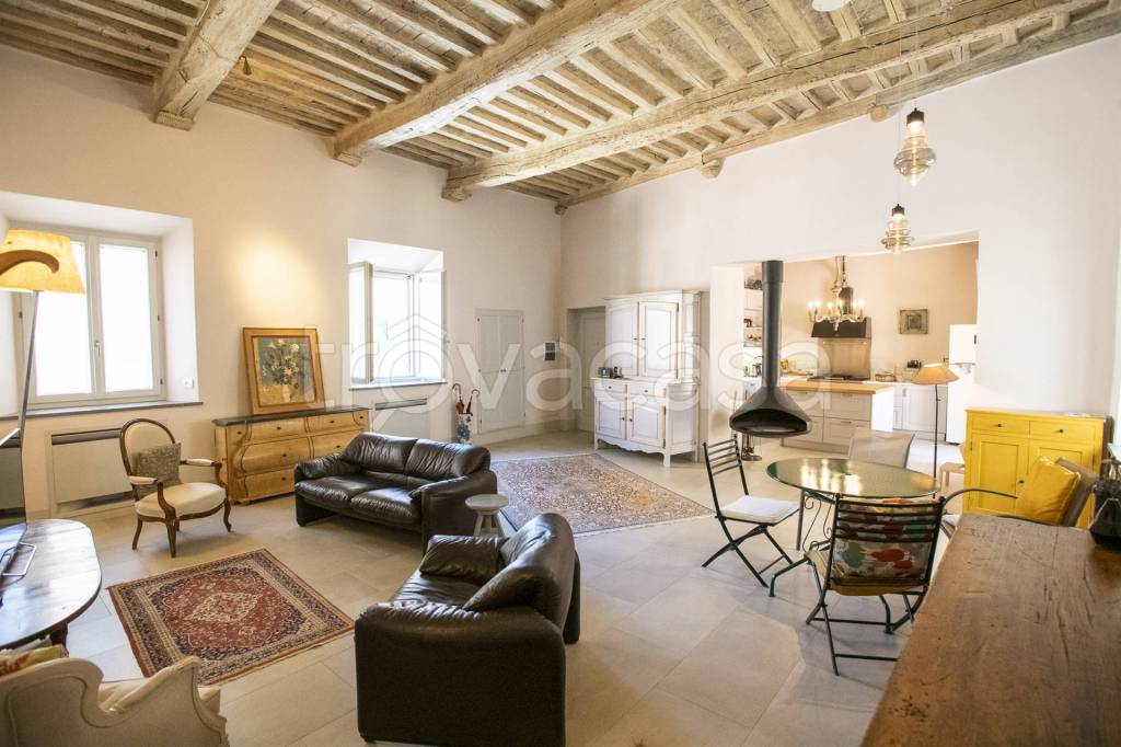 Appartamento in vendita a San Quirico d'Orcia via Diomede Leoni, 14A