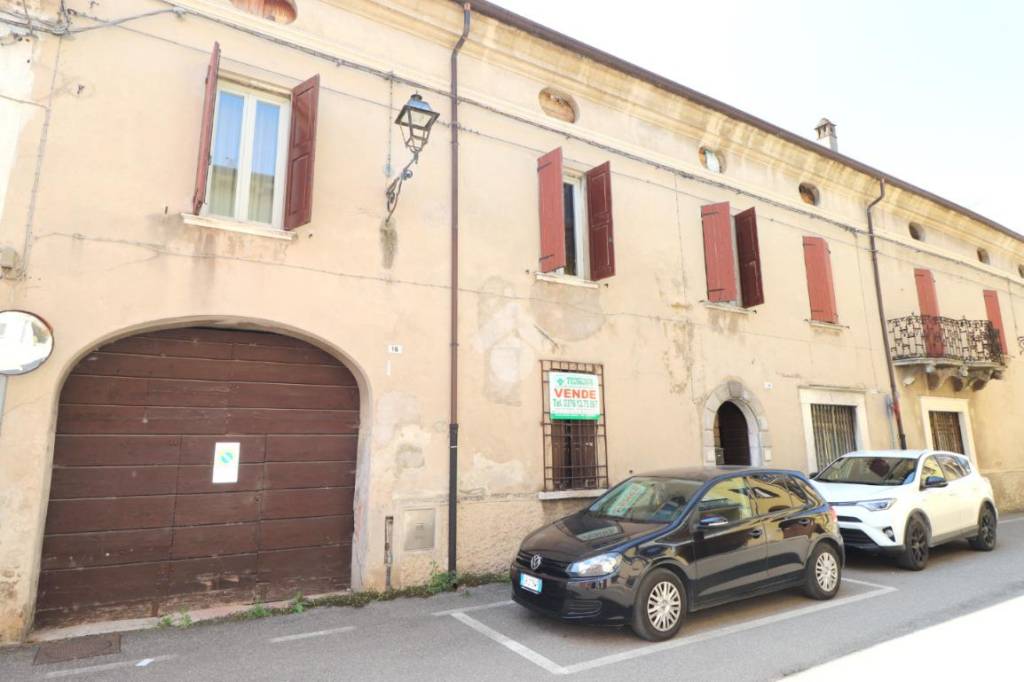 Casa Indipendente in vendita a Guidizzolo via Chiassi, 14