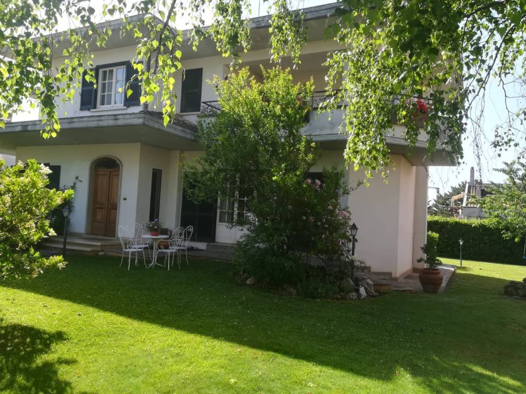 Villa in in vendita da privato ad Avezzano via delle Azalee, 14A
