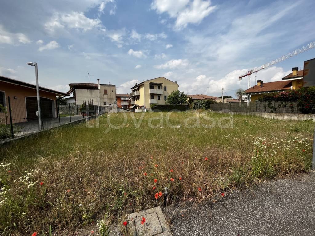 Terreno Residenziale in vendita a San Giovanni Lupatoto via Personi